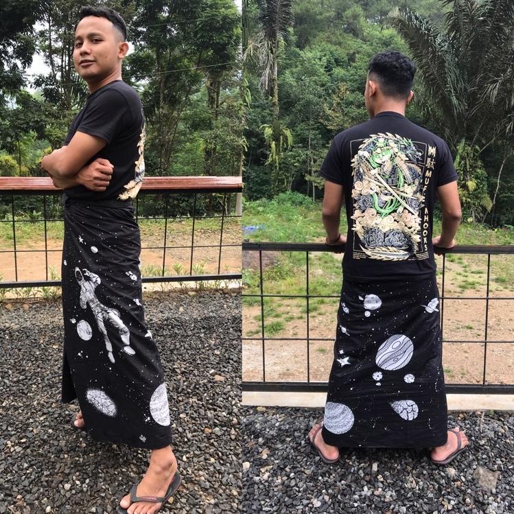 baju sarung kekinian myi SHINOBI SARUNG LUKIS SARUNG BATIK SARUNG SANTRI ALFATHAR SARUNG AQIL SARUNG SOBAT GURUN ASTRONOT bisa custom bisa custom