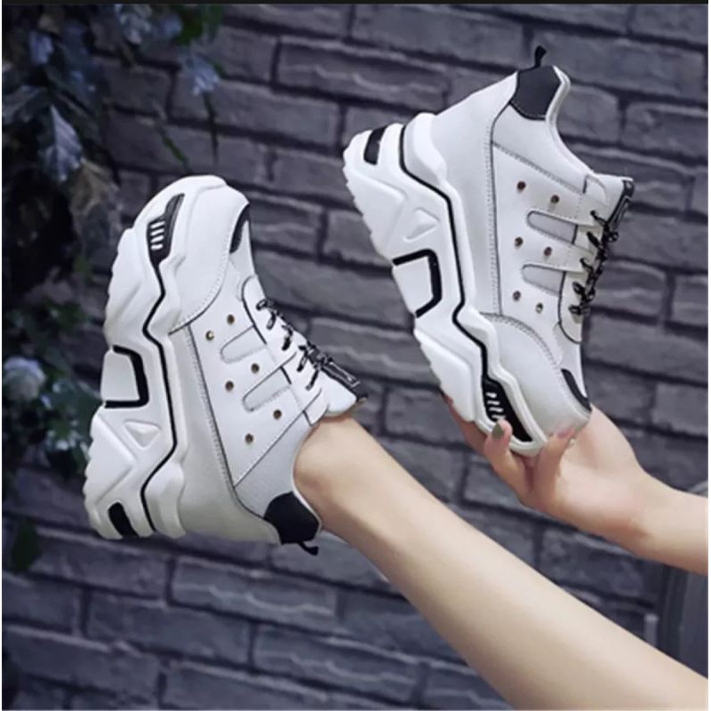 TmO - 8.8 Sale sepatu wanita sneakers fashion women Evelyn trendy/sepatu wanita tali kekinian dan sporty bisa cod termurah