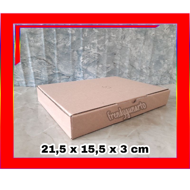 

KARDUS 21,5 x 15,5 x 3 cm Karton/Box Packing/Dus/Kotak Die Cut Online Shop TERMURAH HIJAB BAJU KUE