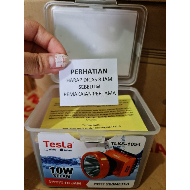 Senter Kepala Selam TESLA TLKS-1054 10 Watt (Cahaya Kuning / Cahaya Putih)