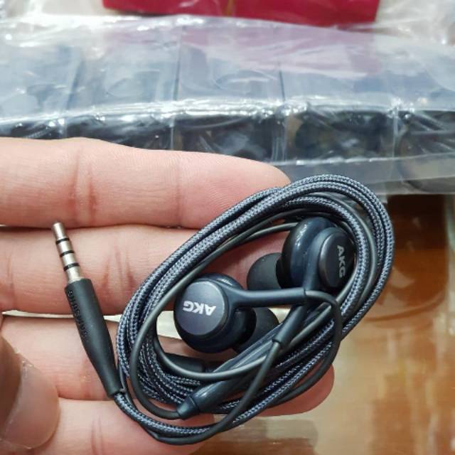 HEADSET / HANDSFREE EARPHONE ORI SAMSUNGG AKG SUPER BASS bisa dipakai buat semua tipe hp