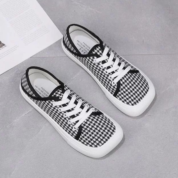 RYX - Plaid Line Sepatu Sneakers Trendy Casual/Travel - Ori Import