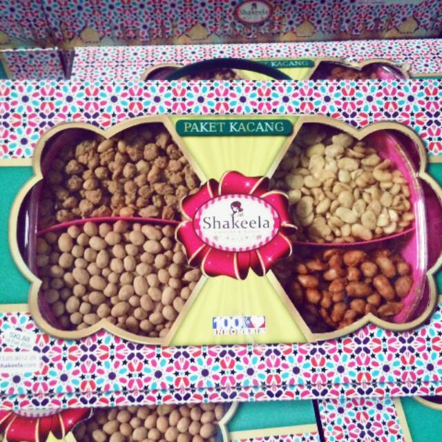 

Shakeela paket kacang