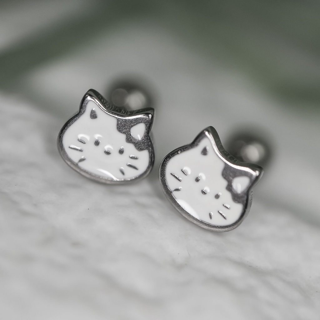 Anting baut kucing titanium korea anti karat - ercassia