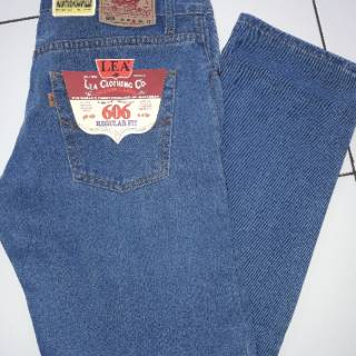  CELANA  JEANS PRIA BISA COD YANG  LAGI  HITS CELANA  JEANS 