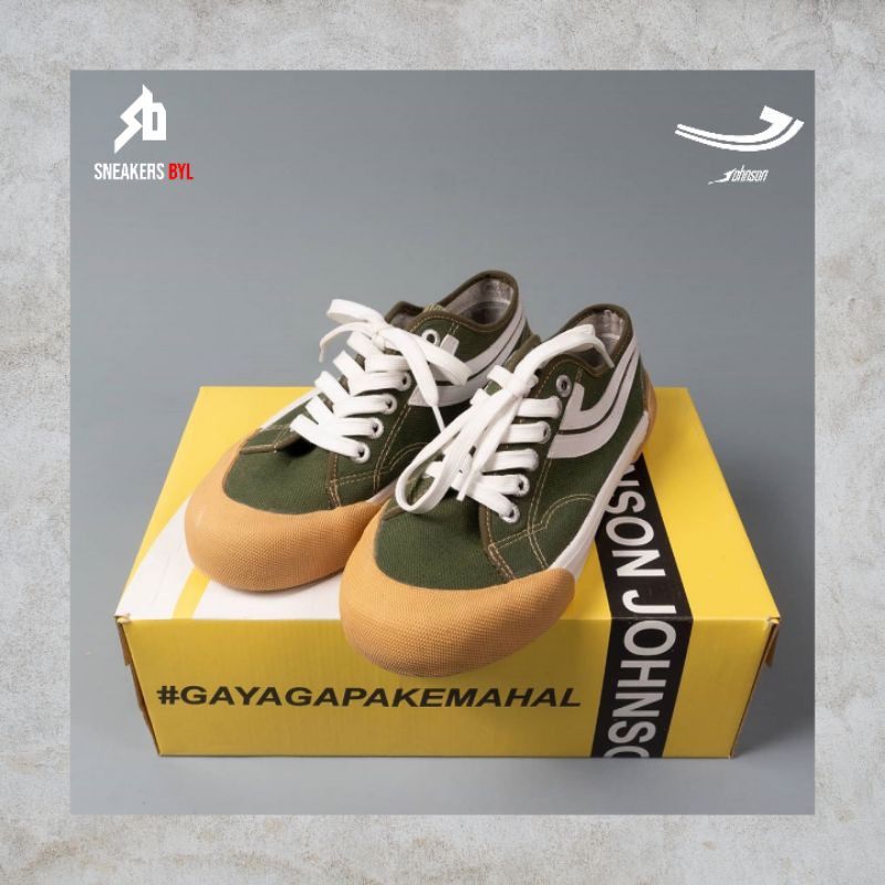 SEPATU JOHNSON GALAXY PRO GREEN LOW