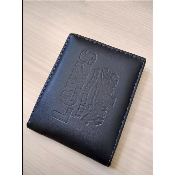 Dompet Pria Kulit Sintetis Ukuran Standart