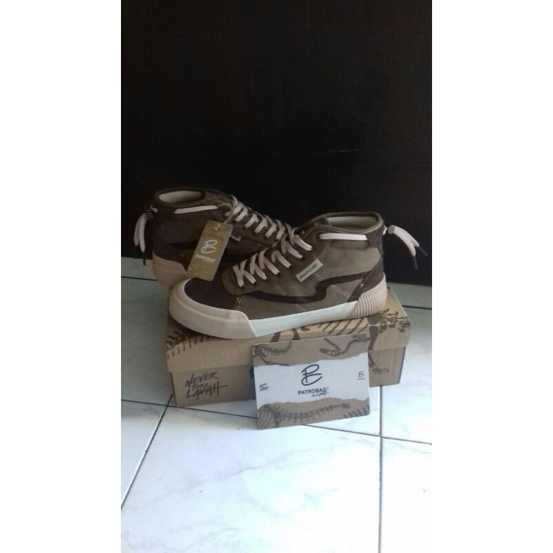 Patrobas Triassic x Nevertoolavish -43