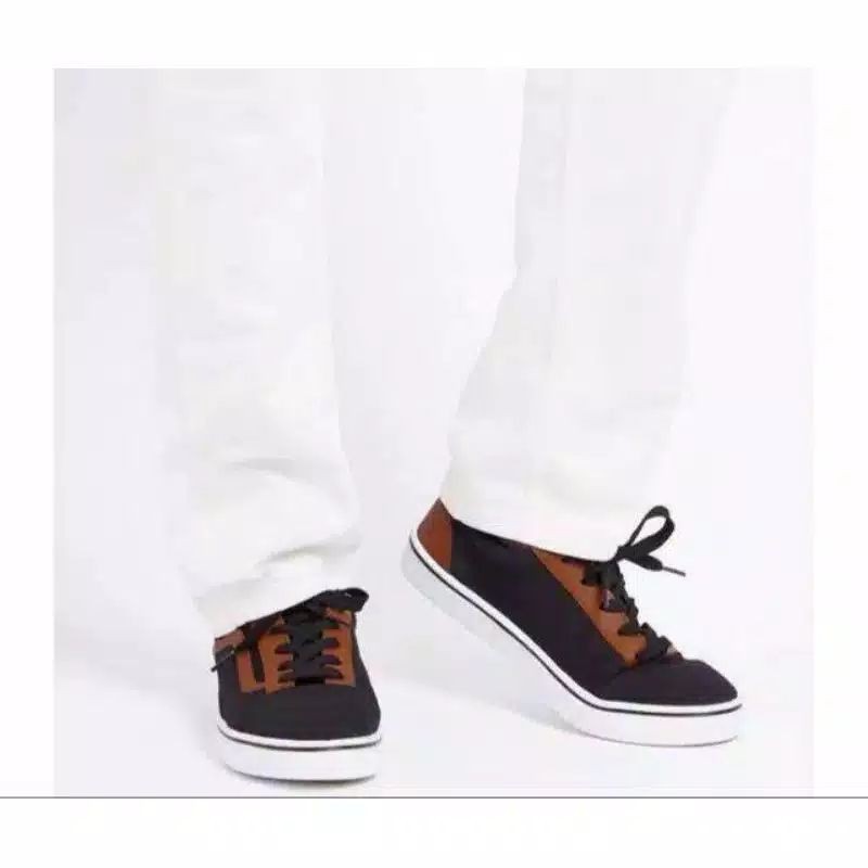 SEPATU PRIA PEDRO SOPHIE MARTIN SIZE 40