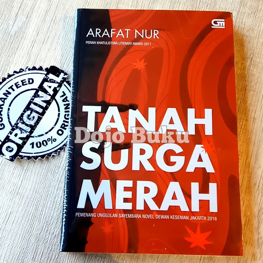 Tanah Surga Merah by Arafat Nur