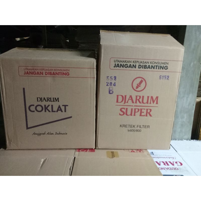 

Kardus bekas untuk packing