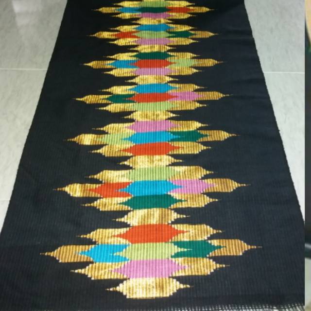 Tenun Rangrang asli lombok