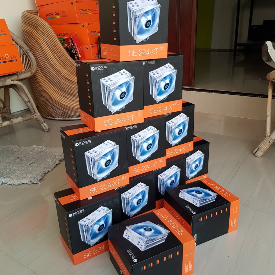 ID-COOLING IDCOOLING SE-224-XT WHITE CPU Cooler Intel / AMD
