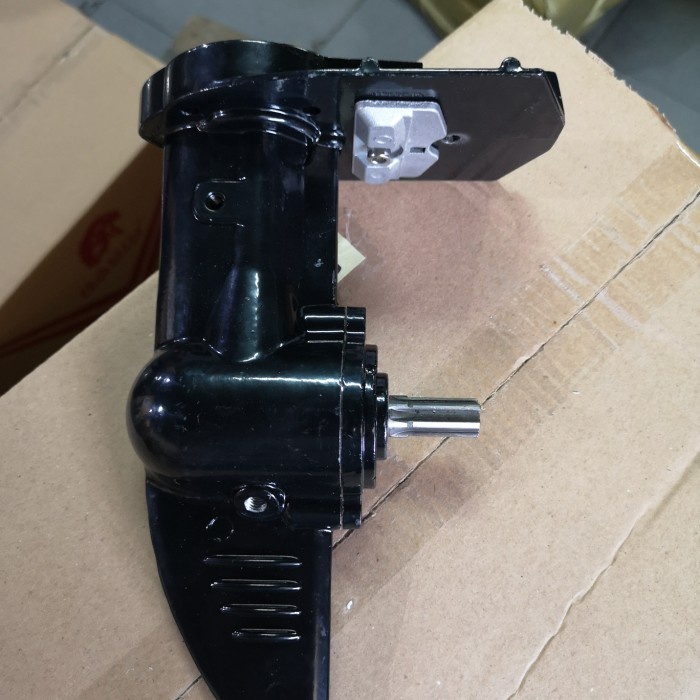 {elecstore} gear case  geat box  mesin tempel 8 hp Nikosilen Limited