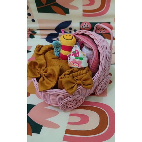 

HAMPERS Baby Perempuan, Rotan Stroller Pink/Paket Hadiah