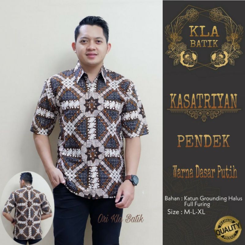 Hem Batik Lengan Pendek Pria KASATRIYAN PENDEK Warna Dasar Hitam Bahan Katun Halus Full Furing