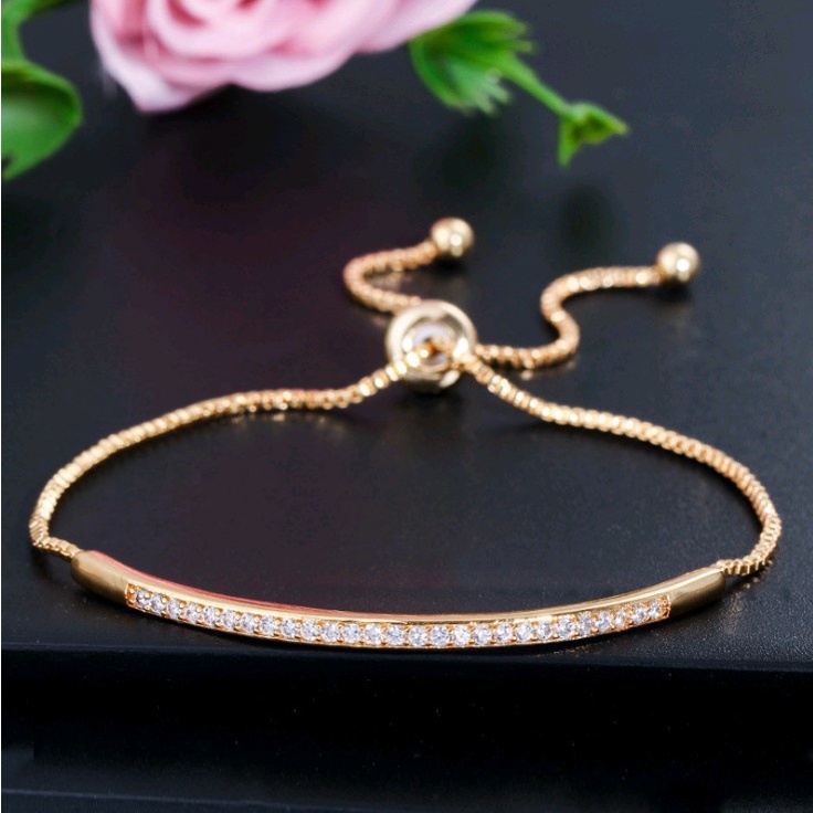 Gelang Emas 18k Adjustable Aksen Berlian Untuk Wanita