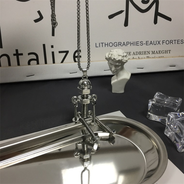 Kalung Liontin Bentuk Robot Bahan Stainless Steel Gaya Punk Untuk Pasangan