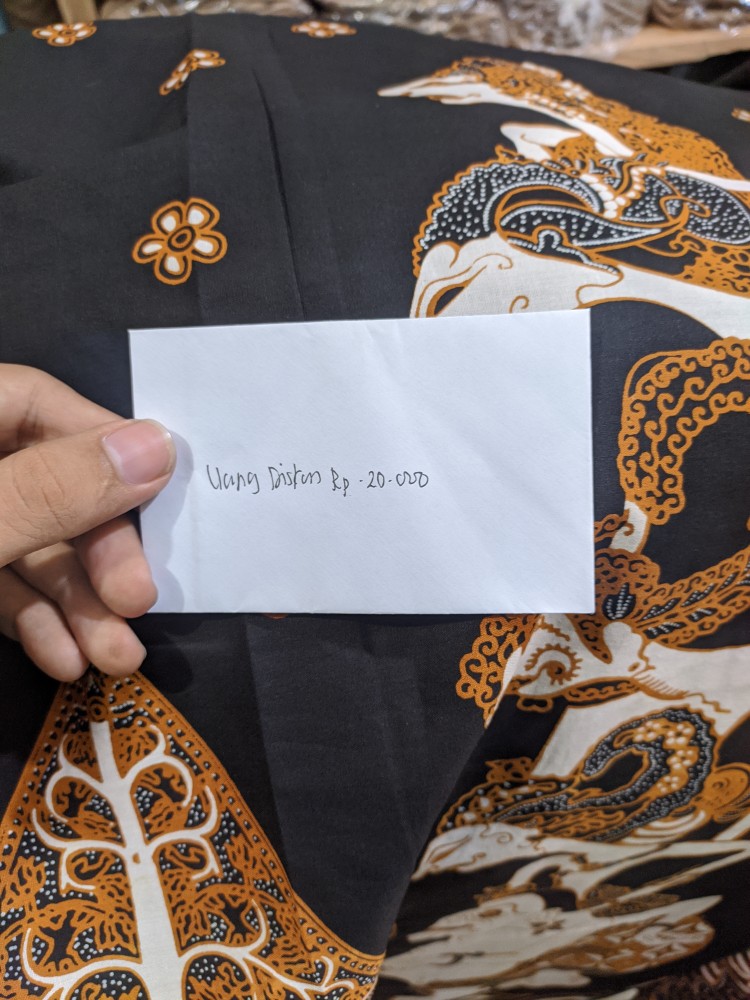 Kain Batik Solo (grounding) Motif Burung Garuda Pancasila Warna Coklat