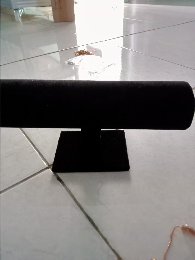 Grosir Display Rak Pajangan Perhiasan Emas Gelang Manekin Gelang