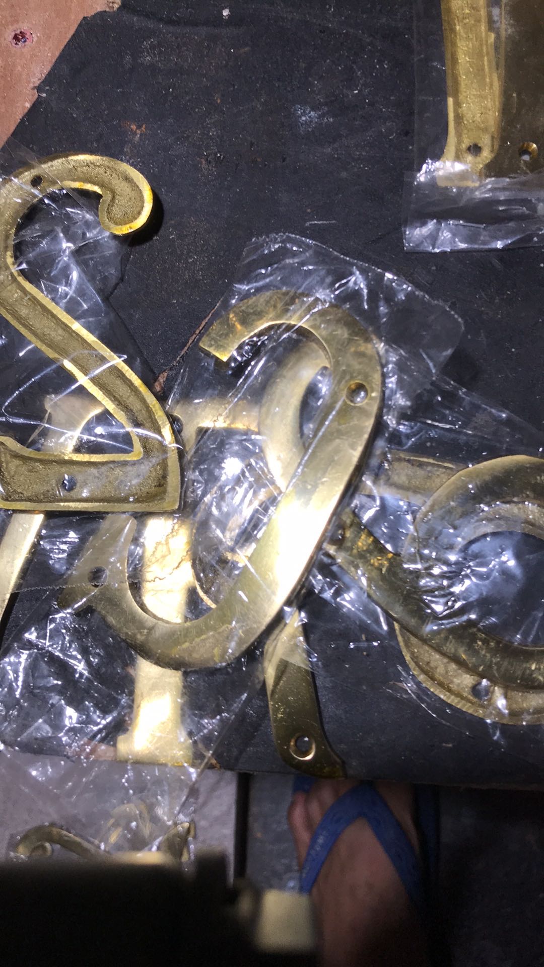 Nomor Dan Huruf Rumah / Kamar / Apartmen / Hotel Kuningan