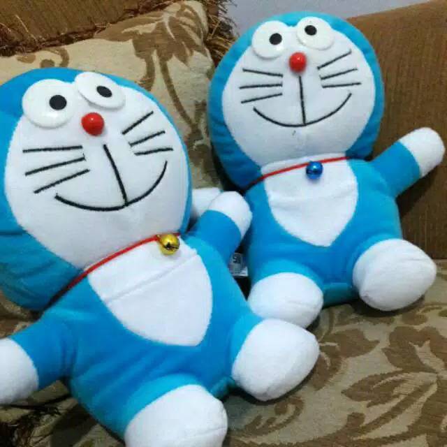 Boneka doraemon size:L.