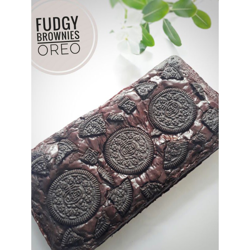 

fudgy brownies by bu'e kenzi