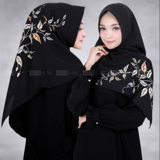 Segitiga instant Black Edition / jilbab segitiga motif bunga