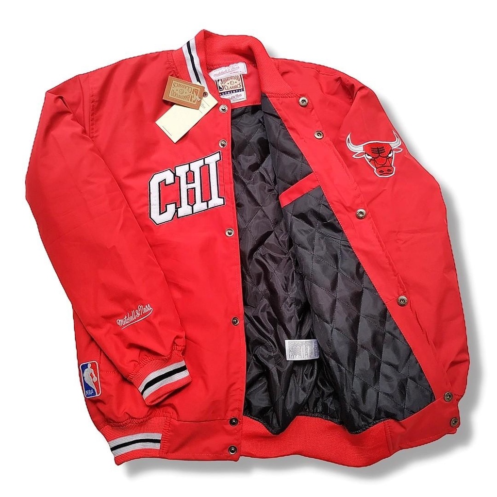 Jaket Varsity CHICAGO BULLS / Jaket Varsity Pria / Jaket Varsity Wanita Available M L XL Casual Good Brand Quality (Fulltag) Realpict