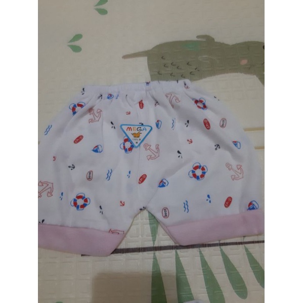 3 pcs Celana pendek bayi merk Mega