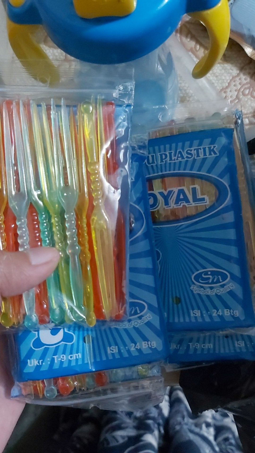 Garpu Plastik Kecil 9cm Warna Untuk Kue Isi 24