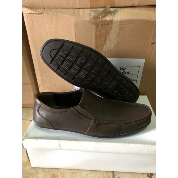 sepatu pantopel buccheri pria