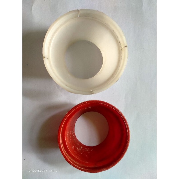 cup / press shuttlecock