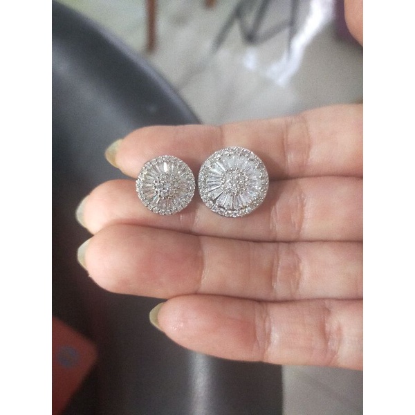 Classic round titanium diamond earrings