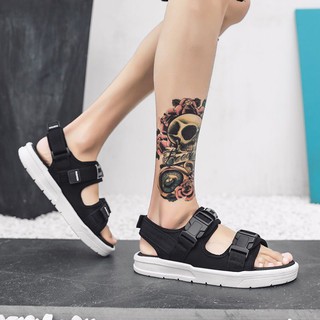 Sandal Gunung Pria Import trendy kuat ringan salah satu produk kreatif