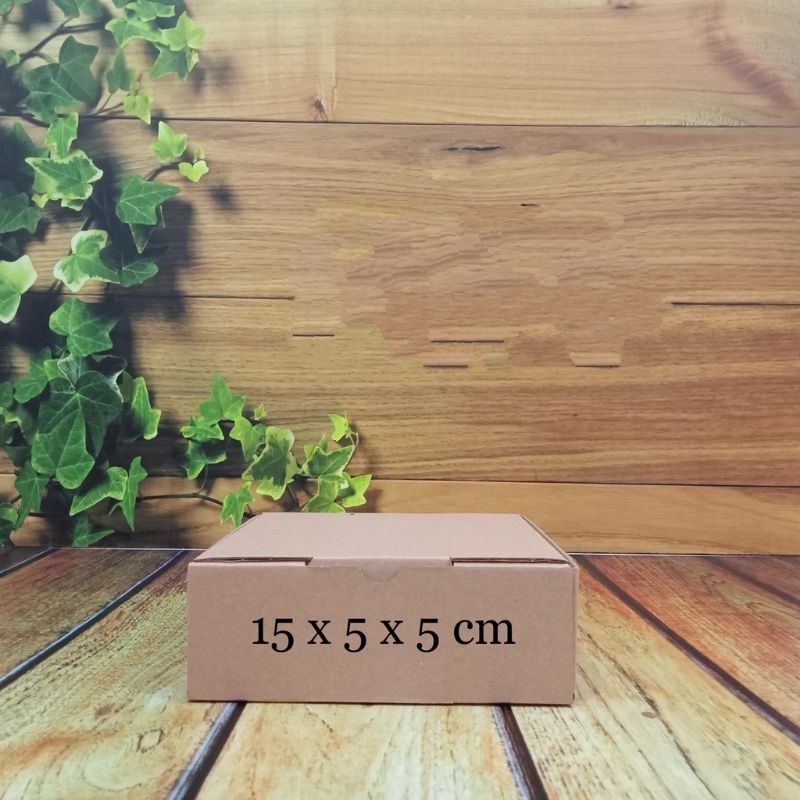 

kardus/box 15x5x5cm ....die cut