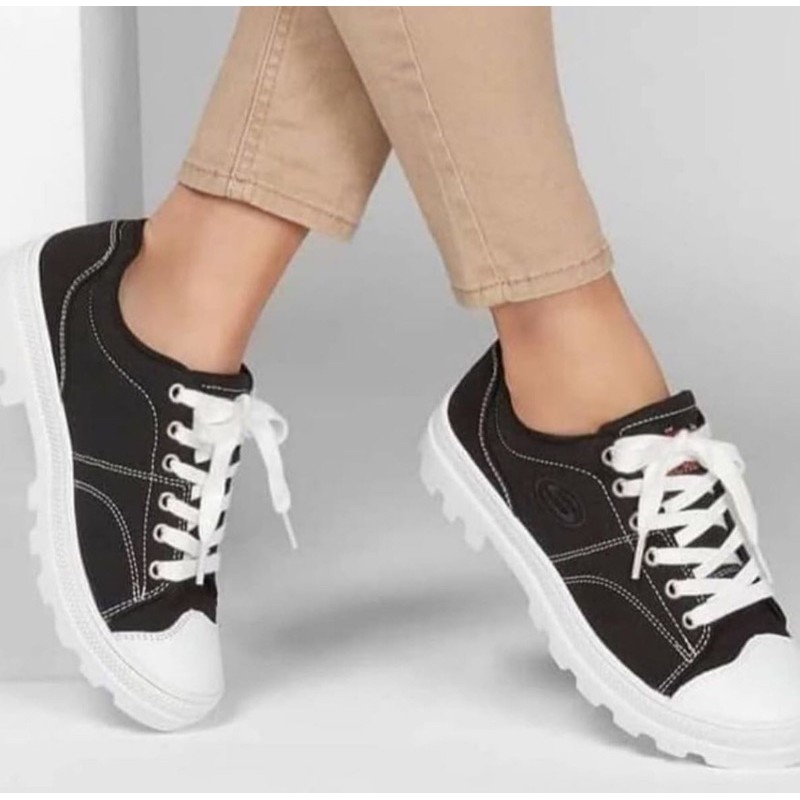 sepatu sneakers skechers 74730/BLK skechers roadies true roots black sepatu sneakers cewek skechers