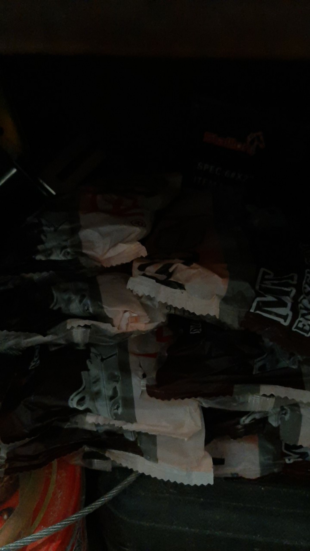 Engsel Sendok Lemari Kitchen Set Huben Lurus