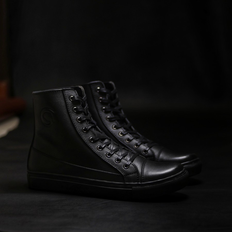 sepatu kets sneakers boots pria kulit asli hitam valdamar full black
