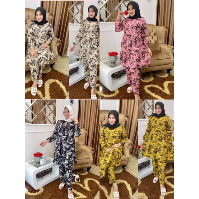 One Set Karina by Hanasangka by Irna Gallery