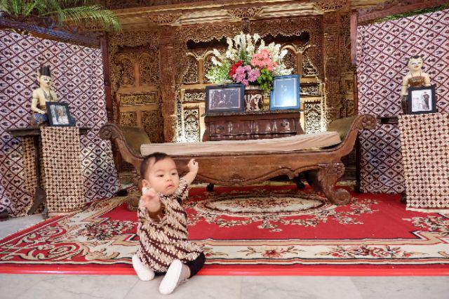 Kemeja Batik Parang Unggul Jaya || Sogan Putih || Batik Pria Lengan Panjang