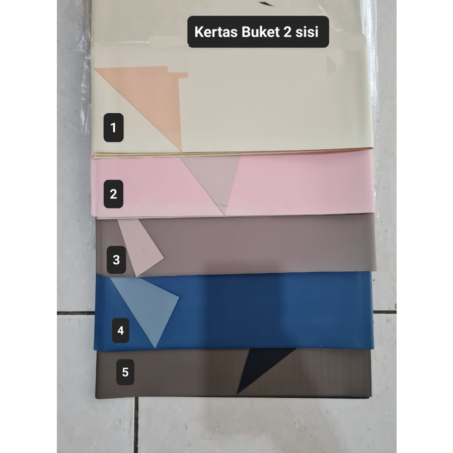 

Kertas Buket 2 Sisi Warna Warni / Kertas Buket Warna Warni / Buket Tangan / Perlengkapan Souvenir