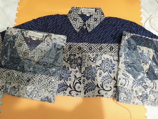 Blouse Batik Kerja Lengan Panjang
