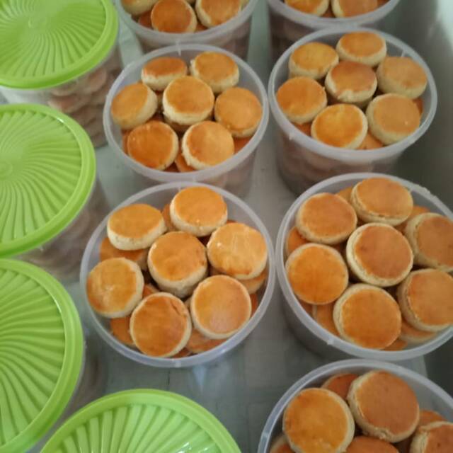 

Kue kacang empuk