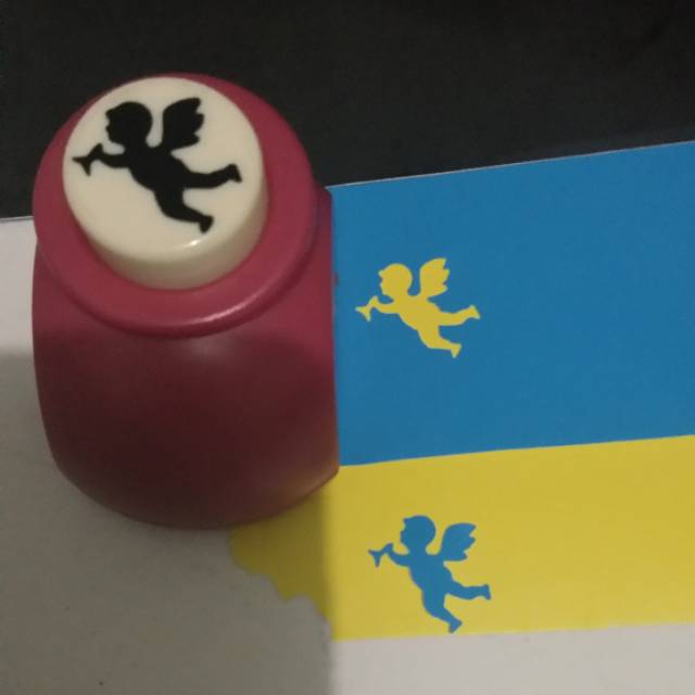 

M size paper punch