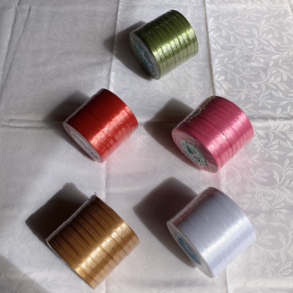 

PITA SATIN LEBAR 1/4 INCH/ 0,6CM