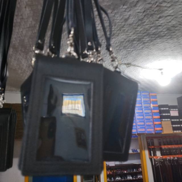 

Name tag kulit original elegan