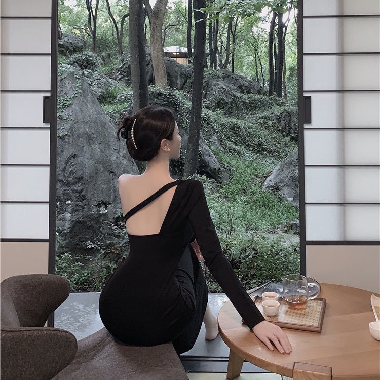 Red Eropa dan Amerika Seksi Feminim Off-The-Shoulder Off-Back Pertemuan Tahunan Gaun Malam Acara Gambar Gaun Tas Pinggang Hip Celah Rok Panjang