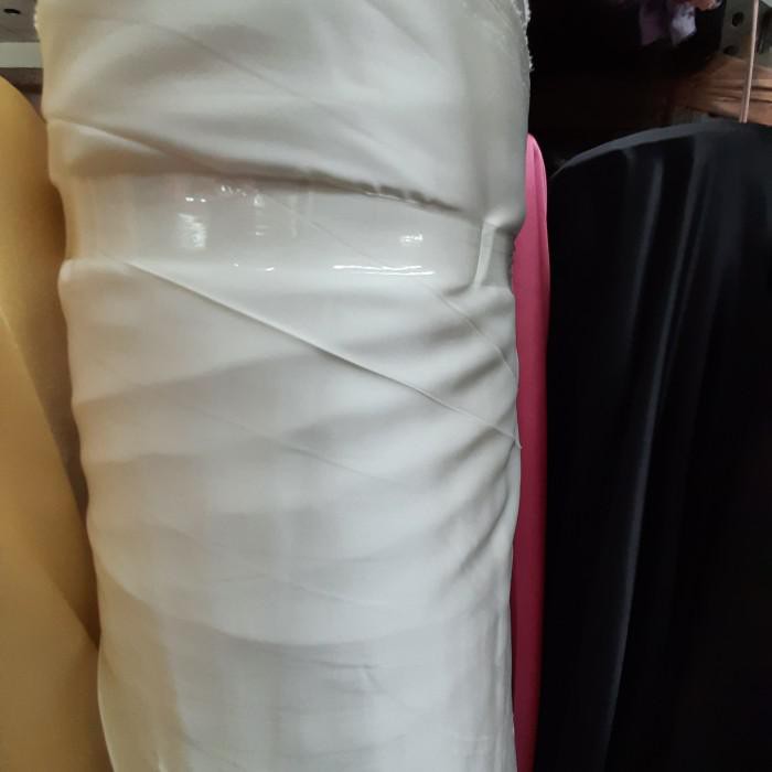 Kain Satin Silk Stretch Hitam/1 Meter