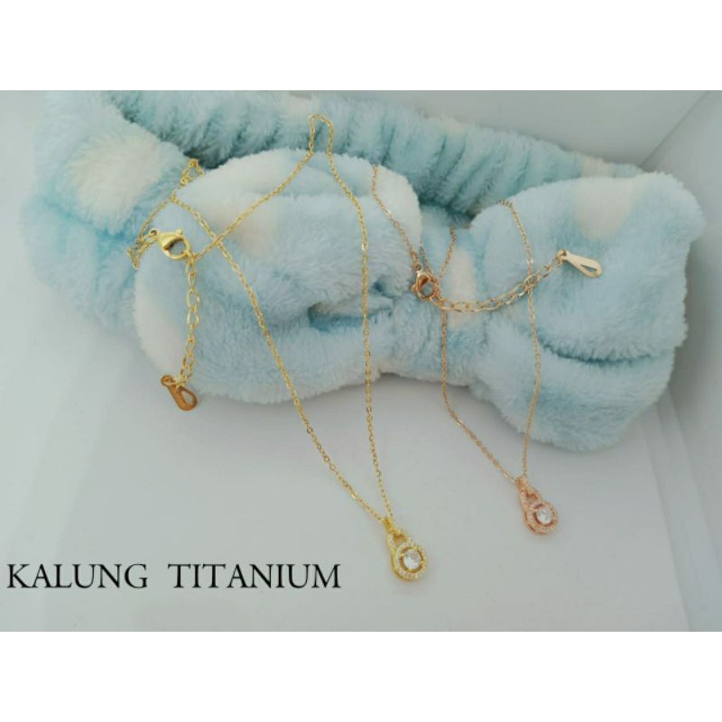 Fourfashion Kalung Titanium Motif Batu Permata Lapis Emas kekinian S149